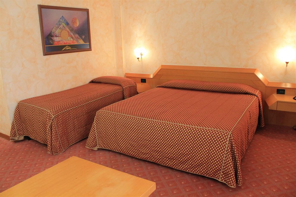 Best Western Mirage Hotel Fiera Paderno Dugnano Exterior foto